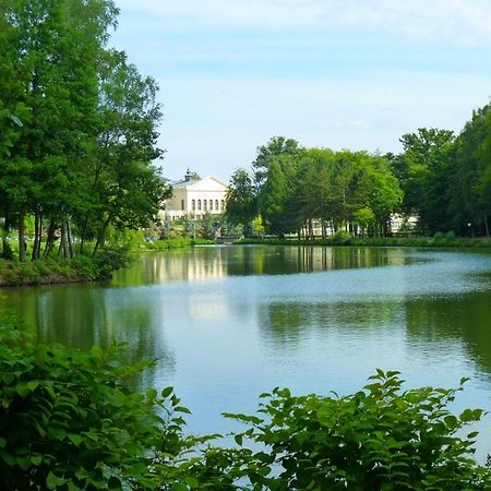 La Suite Bresilienne Forges-les-Eaux Exterior photo